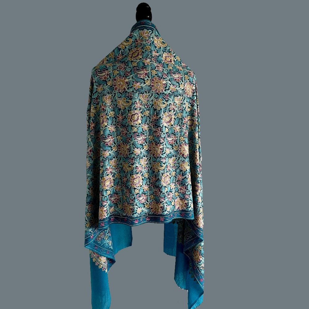 Lightweight shoulder wrap | Wedding and Anniversary Pashmina Gift ideas | Scarf